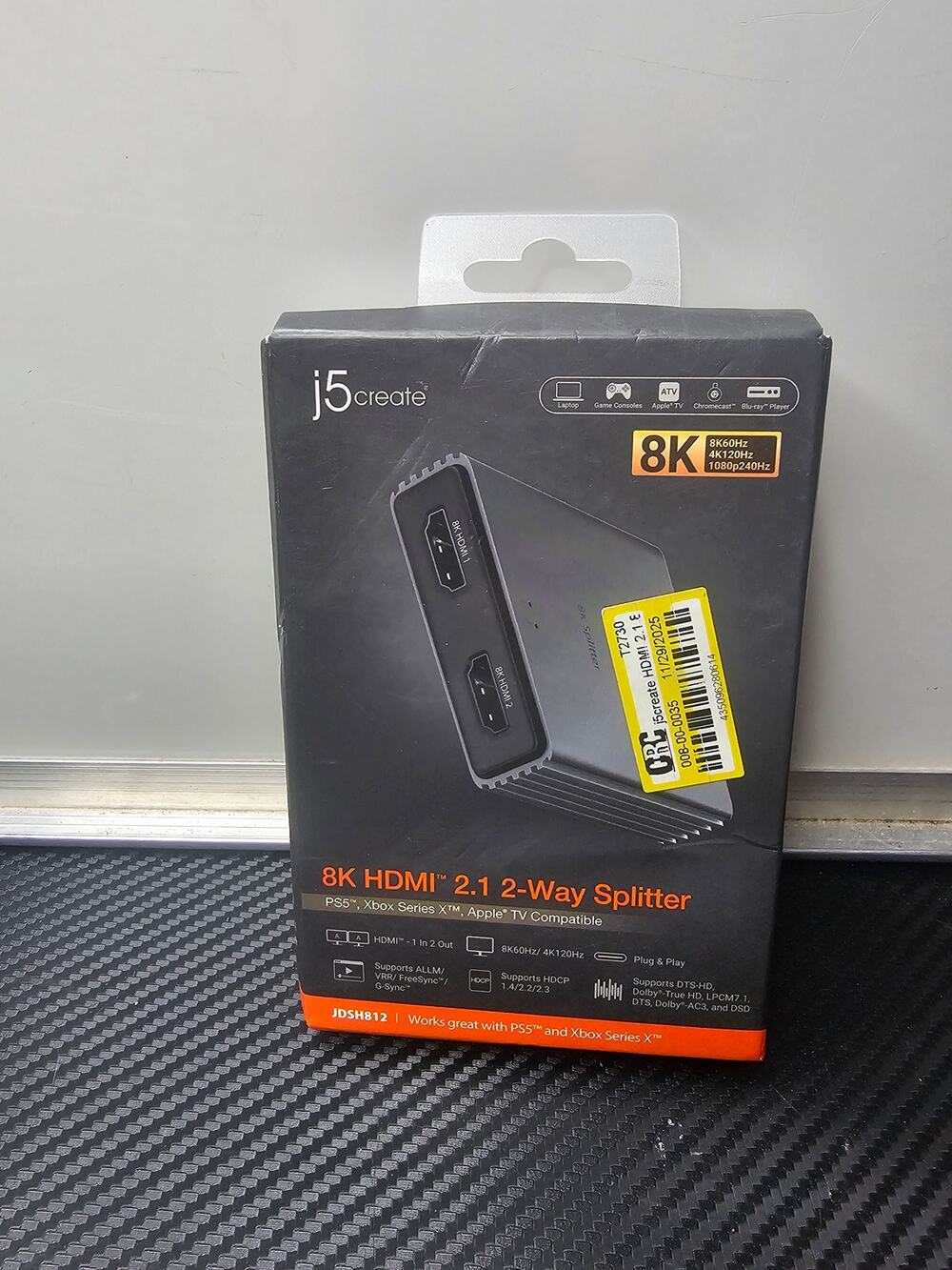 j5create HDMI 2.1 8K Splitter 1 In and 2 Out - Black